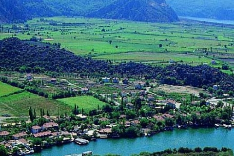 Muğla'da icradan 6 milyon liraya çalışma alanında 2 satılık arsa!