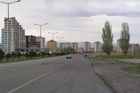 Kayseri Hacılar ilçesinde 3.6 milyon TL'ye icradan satılık arsa!