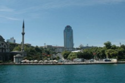 İlber Ortaylı: Swiss Otel de, Ritz Carlton da yıkılmalı!