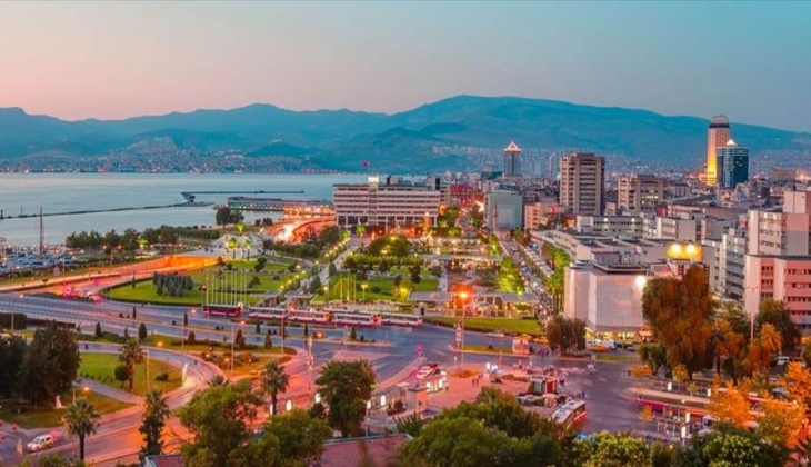 İzmir'de kentsel dönüşüme bir ilk geliyor: Yüksek riskli binalarla ilgili resen işlemler yapılacak! 