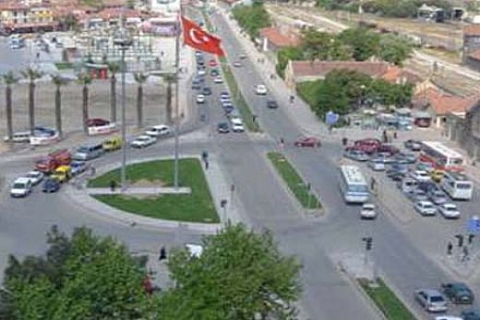 Balıkesir'de icradan 1 milyon 200 bin liraya apartman!