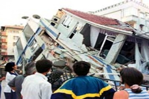  Naci Görür'ün deprem tespitine bilim adamları tepki gösterdi!