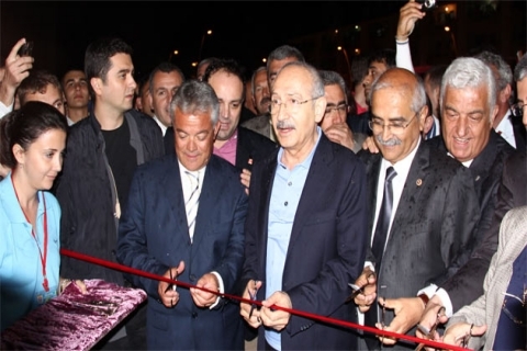  Marmaris Gençlik Meydanı'nın izinsiz yapıldığı ortaya çıktı!