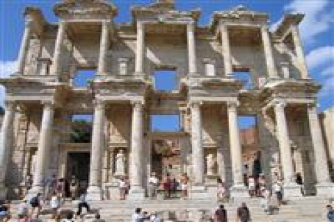  Efes'i 4 ayda 350 bin kişi ziyaret etti!