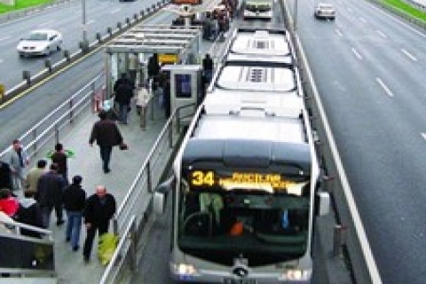 Beylikdüzü metrobüs hattına ilk kazma 15 Mart'ta vurulacak