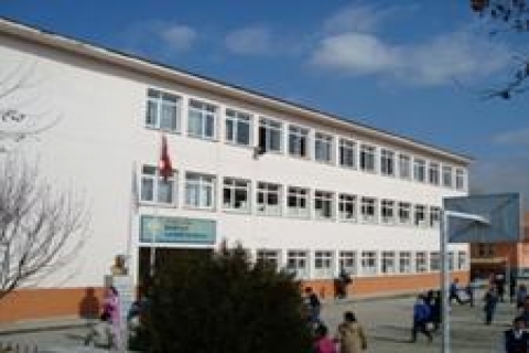 Bahri Alp, cami yaptırdı, MYO inşaatına 60 bin TL verdi