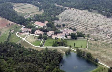 Yıldızlar şato almak için Fransa'yı seçiyor! 