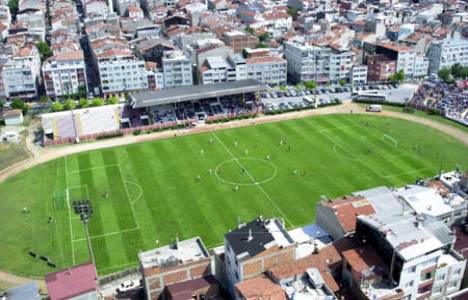 Bayrampaşa Stadı'nın tribünleri yıkılıp yeniden inşa edilecek!