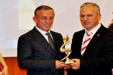 Ali Ağaoğlu, 'En Beğenilen İş Adamı' seçildi!