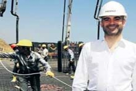 TOKİ'nin uyarısına Eren Talu'dan yanıt: `Zamanında bitiririm'