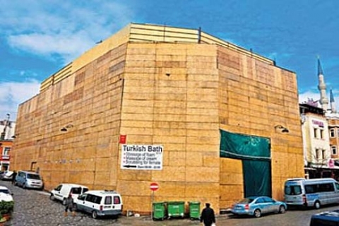 Sultanahmet'teki, Bizans Büyük Saray'a ait olan tarihi yapı yıkıldı!