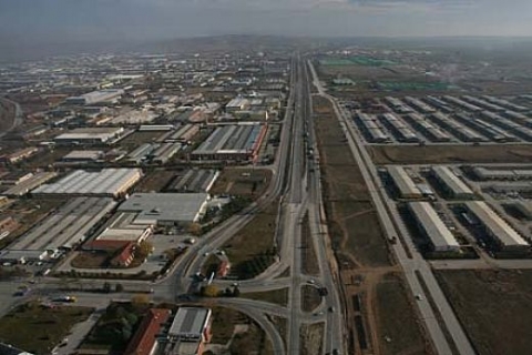 Eskişehir OSB'de 3.5 ve 7.1 milyon TL'ye icradan satılık iki fabrika!