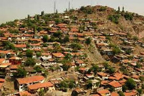 Ankara'daki Çinçin Mahallesi, kentsel dönüşüm ile tarih olmadan önce film oluyor!