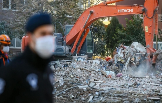 İzmir deki Rıza Bey Apartmanı’nda öldüren ihmal!