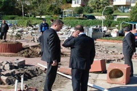 Tuzla 'da evleri 6 kişiye daha satılan vatandaşlar eylem yaptı