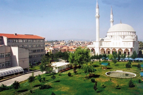 Kahramanmaraşlı işadamı Abdulkadir Kurtul, ilahiyat fakültesi yaptırıyor!