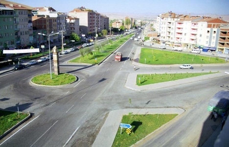 Elazığ Kovancılar'da gençlik merkezi inşaatı başladı!