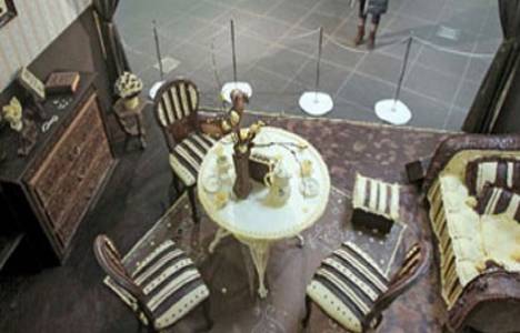 Belarus'ta 20 metrekarelik odanın eşyaları çikolatadan yapıldı!