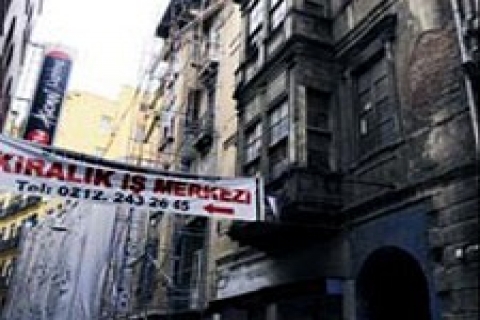 Kerim Kamhi, Kastro Apartmanı 3.5 milyon dolara aldı