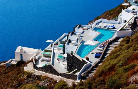 Yunanistan'da otel fiyatları yüzde 100 arttı!