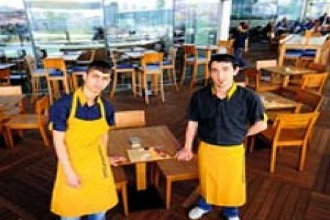 Fenerbahçeli Ümit Özat cafe-pub işine girdi!