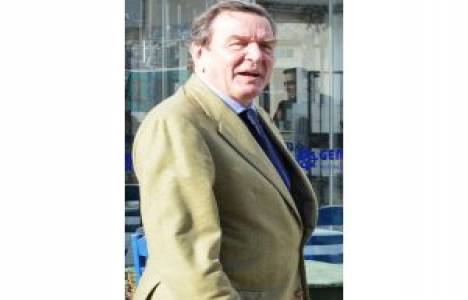  Gerhard Schröder, Bodrum'da ev almak için görüşmelerde bulundu!