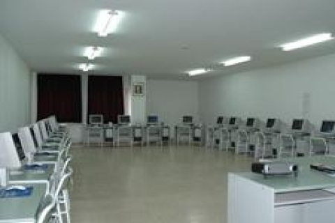 Didim'de Atatürk İlköğretim'in bilgisayar laboratuvarları onarıldı