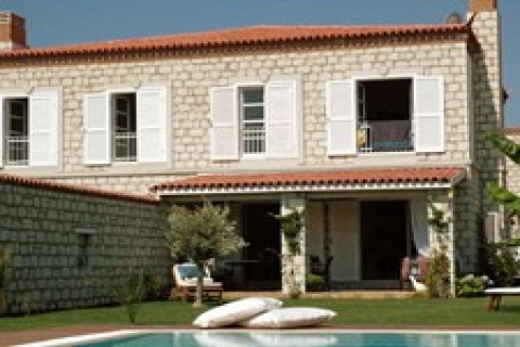 Köy İçi Taş Evler'de 225 bin Avro'ya! Son 2 yazlık!