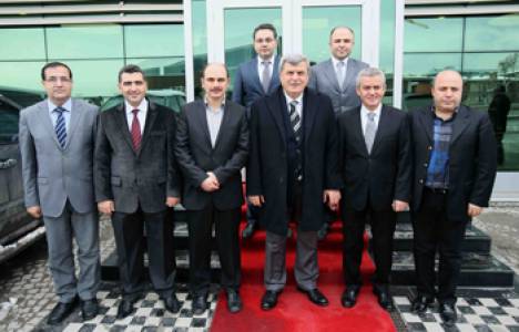 Türköz İnşaat Kocaeli Körfez'de okul yaptırdı!