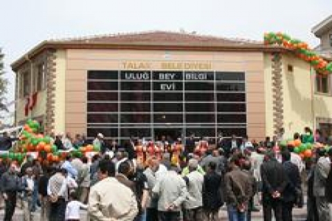 Sultangazili çocuklara 'Bilgi Evi