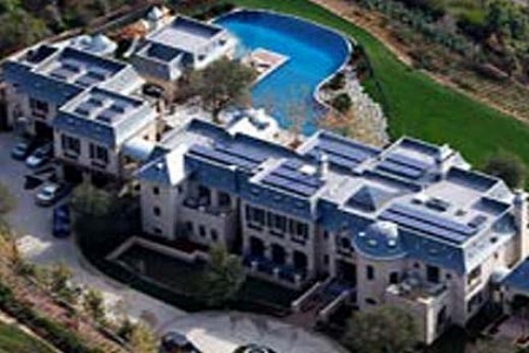 Gisele Bündchen 20 milyon dolarlık malikanesine taşındı!