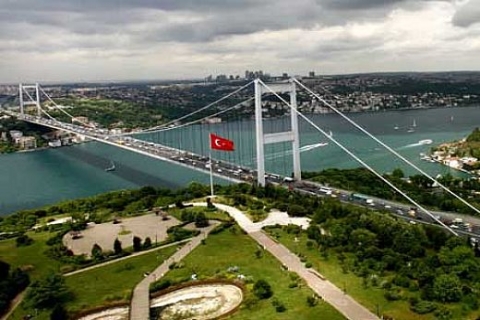 Edirne-Ankara, İzmir-Ankara otoyolu ve iki Boğaz köprüsünün ihalesi gecikebilir!