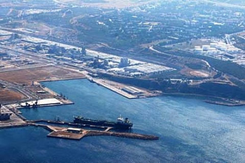 Petkim, limanın işletilmesi için APMT ile ön anlaşma imzaladı!