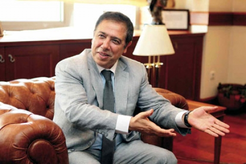  İSPARK, İstanbul'un otopark sorununu çözdü taksiciliğe el attı! 