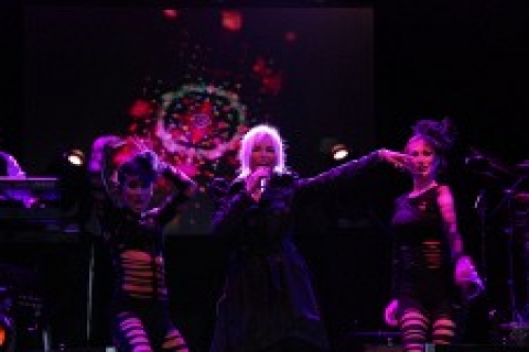 Sinpaş Bursa Modern'de Ajda Pekkan rüzgarı!