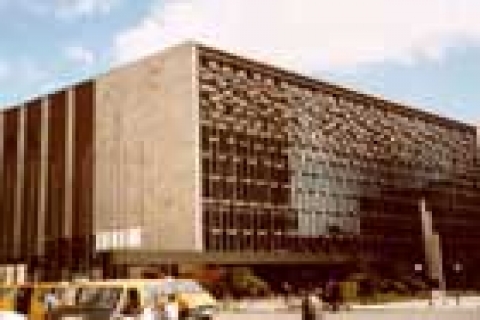 AKM'yi İstanbul 2010 yenileyecek