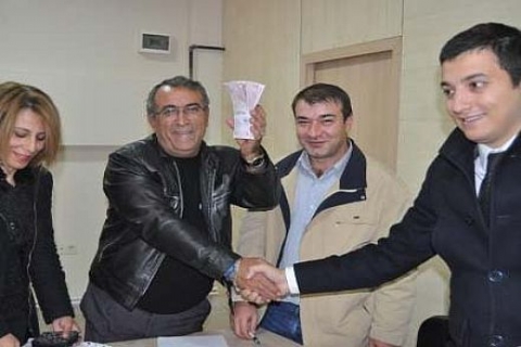 Fikirtepe'de Anka Yapı ile anlaşanlar, evlerini boşaltmaya başladı!