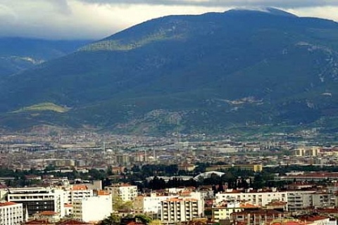 Bornova'da icradan 1 milyon 790 bin liraya satılık 8 arsa!