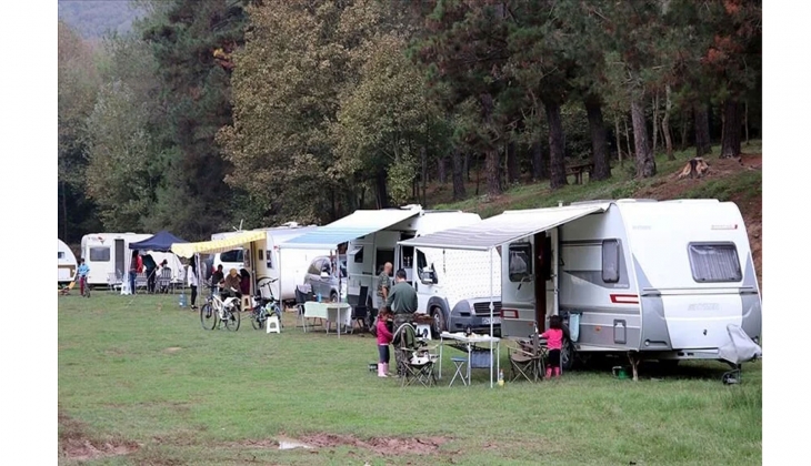 Otel fiyatları tavan yaptı, çadır ve karavana talep arttı! Karavan kiraları ne kadar 2024?