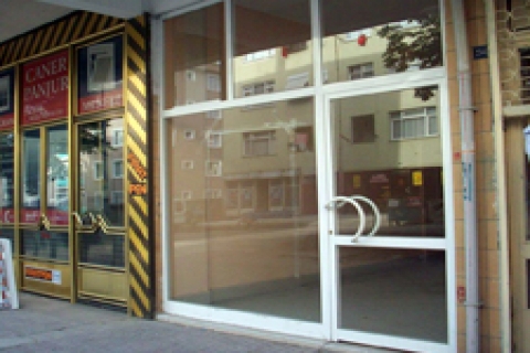 Üsküdar'da satılık dükkânlar