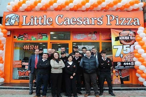 Little Caesars, Bursa'da 3 restoran birden açtı!