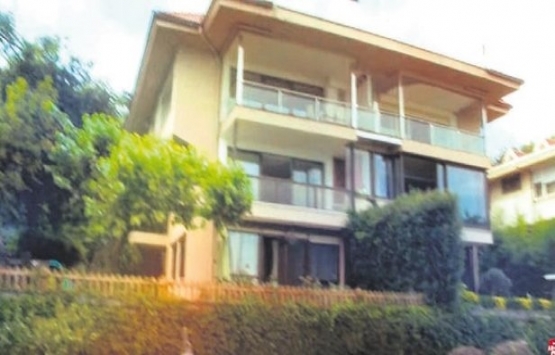 Ebru Yaşar’ın 35 milyon liralık villasını tahtakuruları bastı!