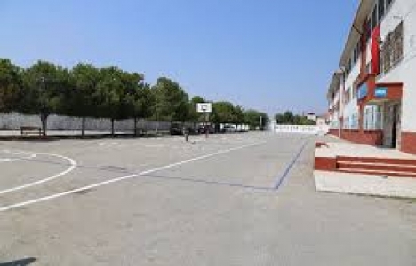 Manisa Turgutlu'nun okulları yenileniyor!