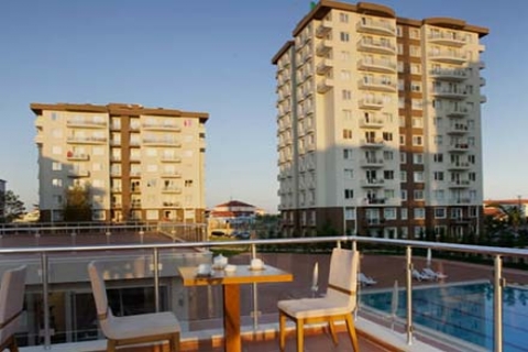 Narin Park, Erciş Öğretmenevi'ne 53 bin 707 TL bağışladı!