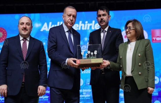 Şahsiyeti olmayan şehrin aklı da olmaz!