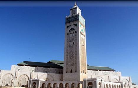 En uzun minareyi Michel Pinseau Fas'ta tasarladı! 