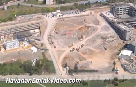 küçükyalı avm nerde