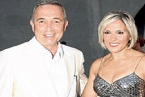 Hamdi Akın'a 6 ay evden uzaklaştırma cezası verildi!