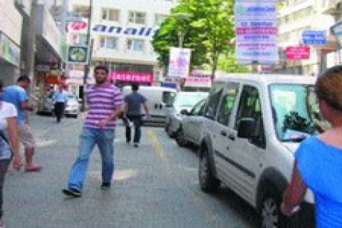 şirinevler'deki yasal olmayan otopark kaldırıldı!