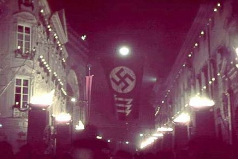 Adolf Hitler'in mekanlarını gösteren fotoğraf albümü yayınlandı!